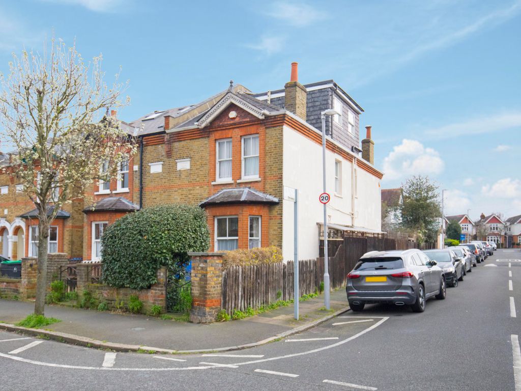 4 bed semidetached house for sale in Ellerton Road, Surbiton KT6, £