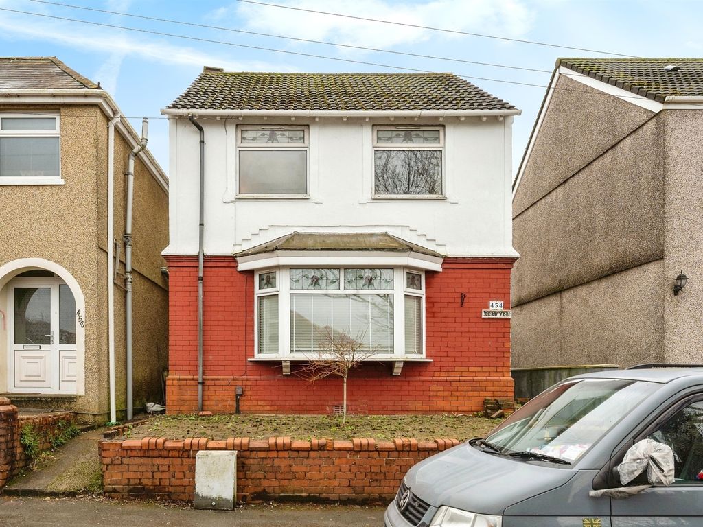 4 bed detached house for sale in Heol Las, Birchgrove, Swansea SA7, £