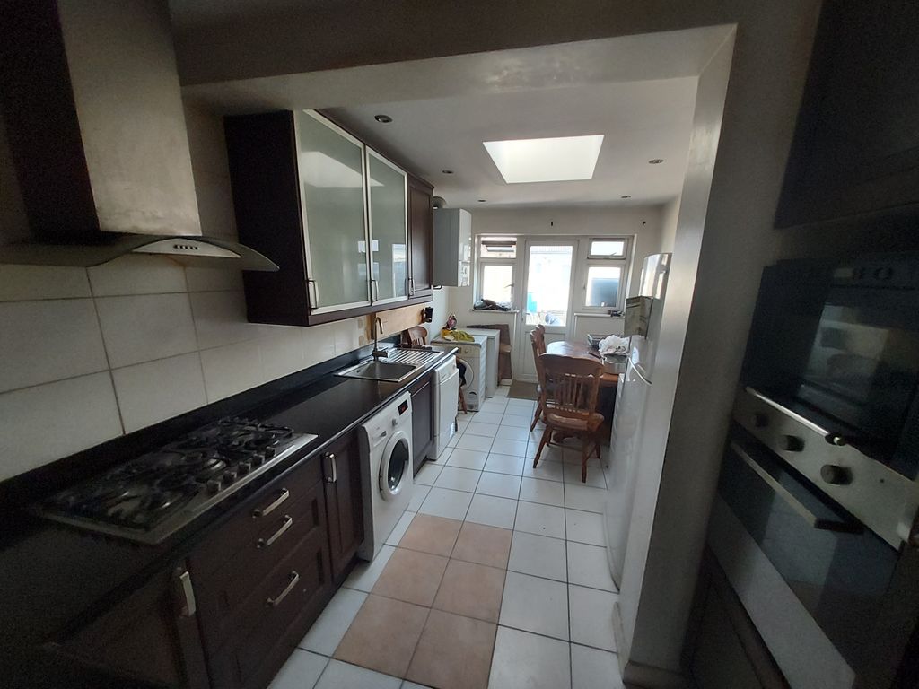 Studio to rent in Lyndhurst Avenue, London SW16 Zoopla