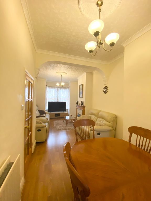 Otley Road, London E16