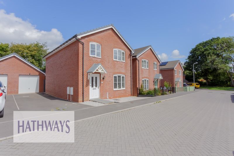 4 bed detached house for sale in Cwrt Celyn, St. Dials, Cwmbran NP44, £