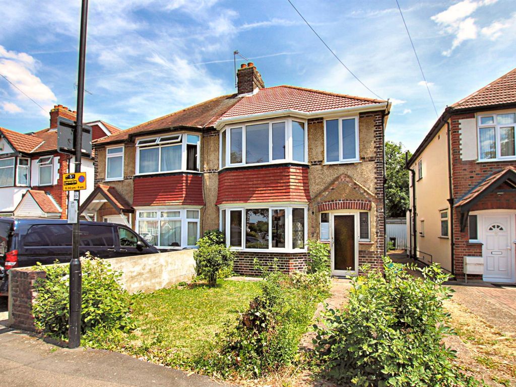 3 bed semidetached house for sale in Bulstrode Gardens, Hounslow TW3