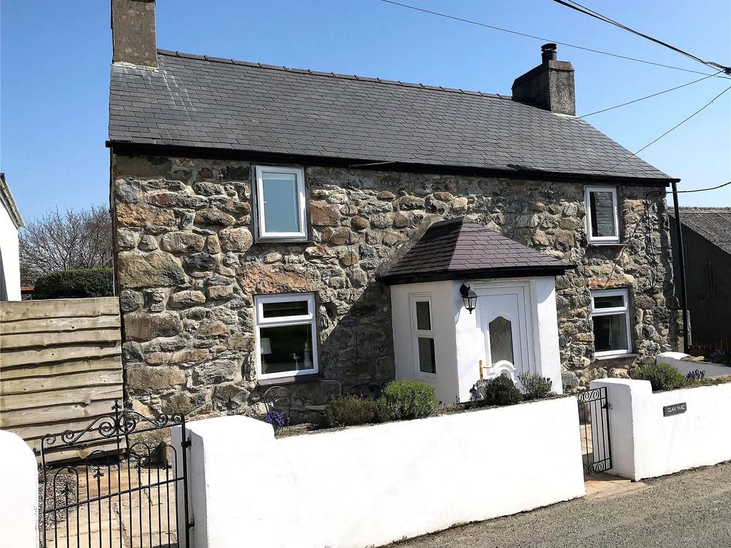 3 bed detached house for sale in Pentre Uchaf, Pwllheli, Pentre Uchaf