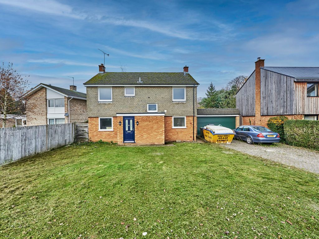 4 bed detached house to rent in Barncroft Way, St. Albans, Hertfordshire AL1 Zoopla