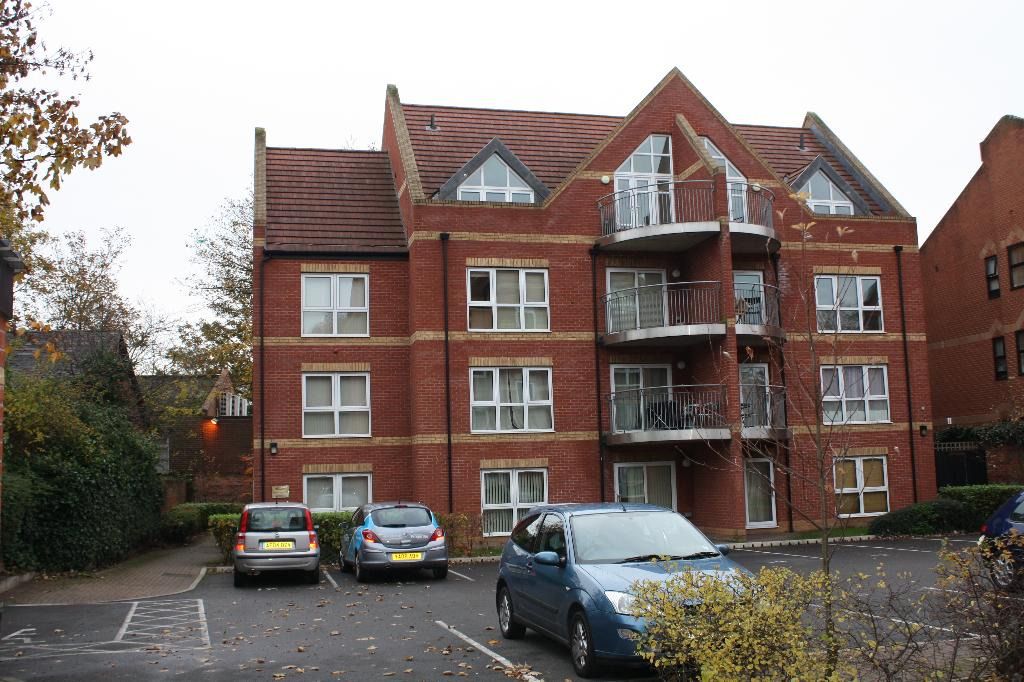 1 bed semidetached house to rent in Park Gate, 38 Reginald Street