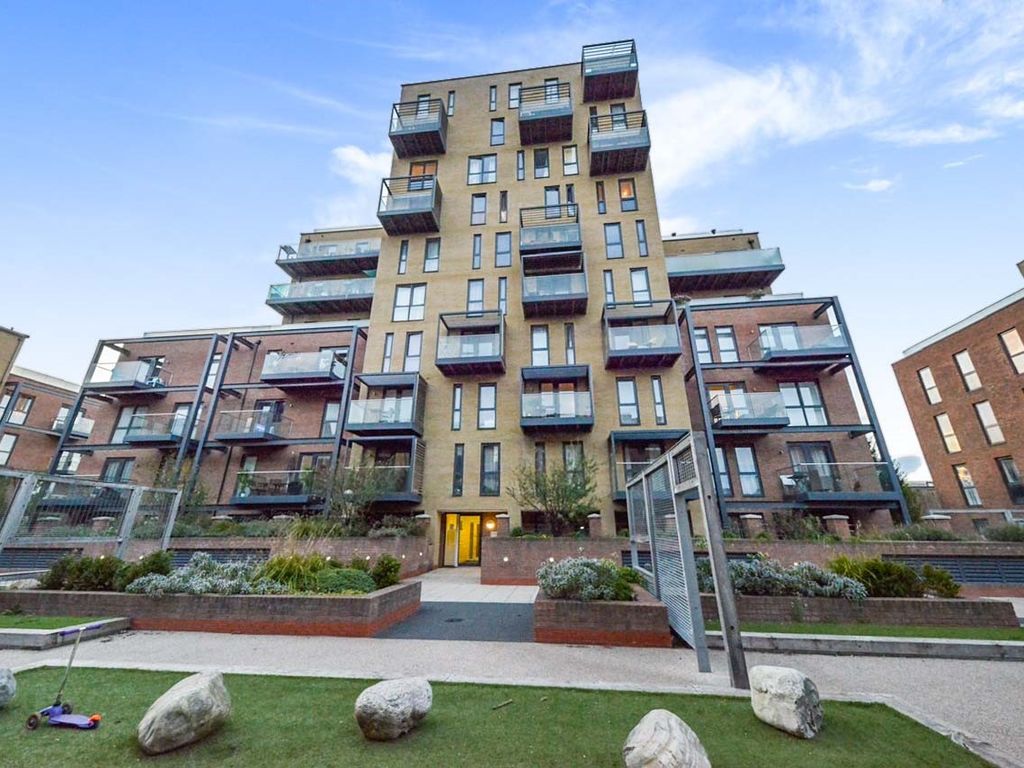 2 bed flat for sale in Brannigan Way, Edgware HA8 Zoopla