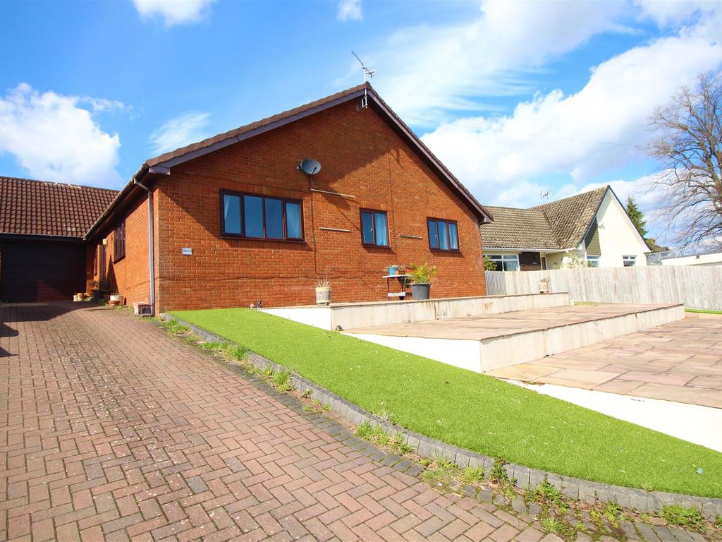 4 bed detached bungalow for sale in Llanwern, Newport NP18 Zoopla