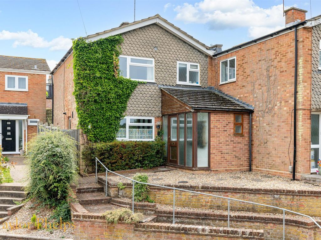 3 bed semidetached house for sale in High Oak Road, Ware SG12 Zoopla