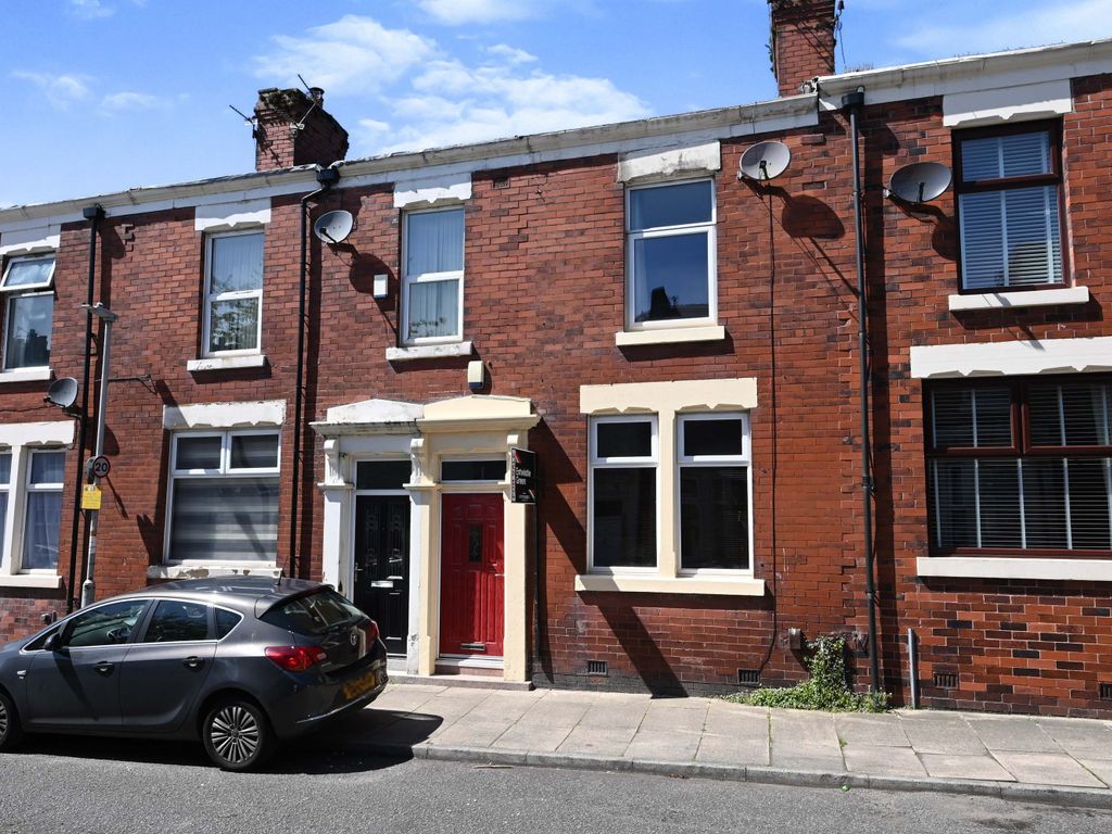 2 bed terraced house for sale in Waterloo Terrace, AshtonOnRibble