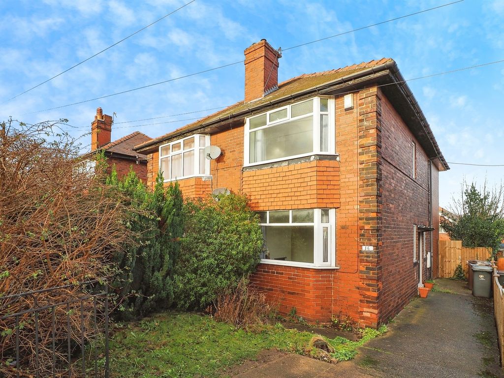 3 bed semidetached house for sale in Vernon Way, Barnsley S75, £