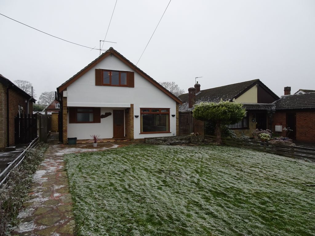 2 bed detached house to rent in Village Green Avenue, Biggin Hill TN16