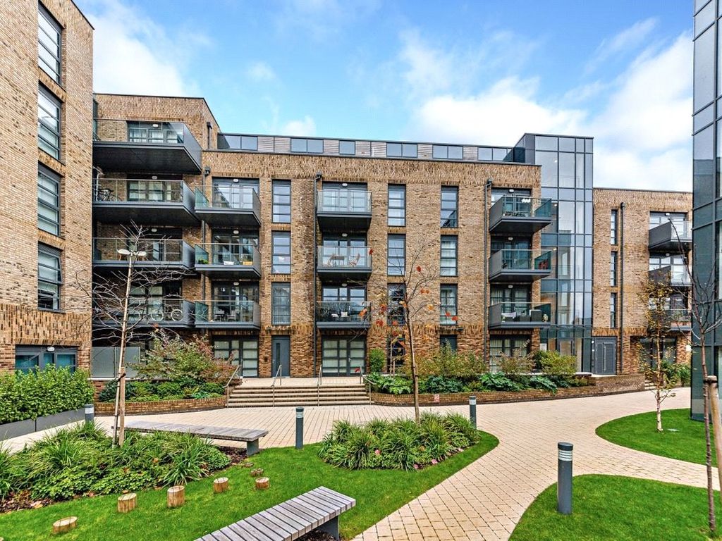 2 bed flat for sale in 6 Pages Walk, London SE1, £735,000 Zoopla