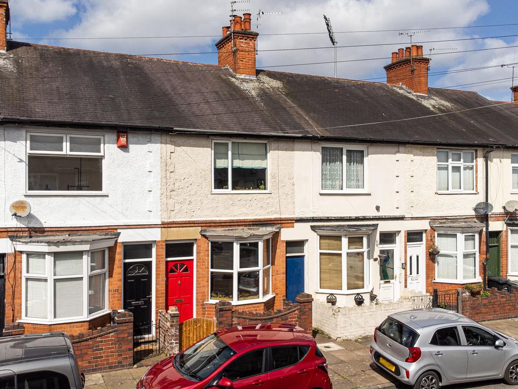 2 bed terraced house for sale in Vernon Road, Leicester LE2, £190,000