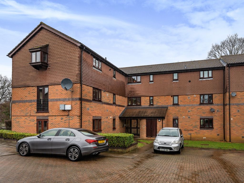 2 bed flat to rent in Woodfall Drive, Crayford, Dartford DA1 Zoopla