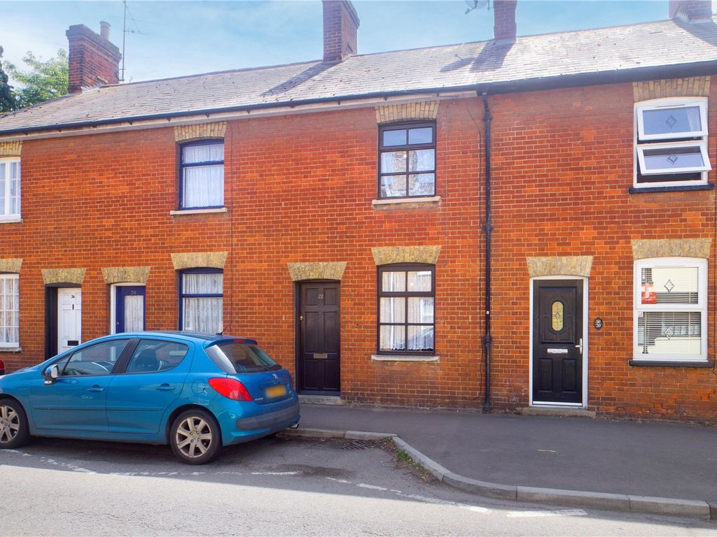 2 bed terraced house for sale in Church Street, Gamlingay, Sandy