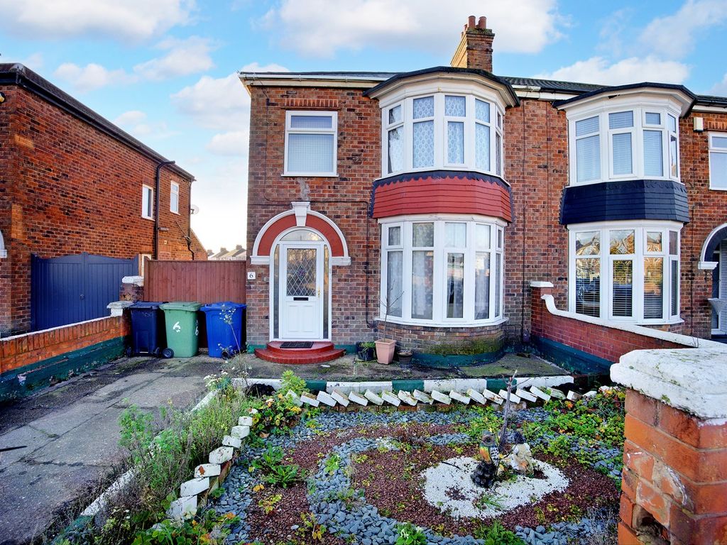 3 bed semidetached house for sale in Queen Mary Avenue, Cleethorpes