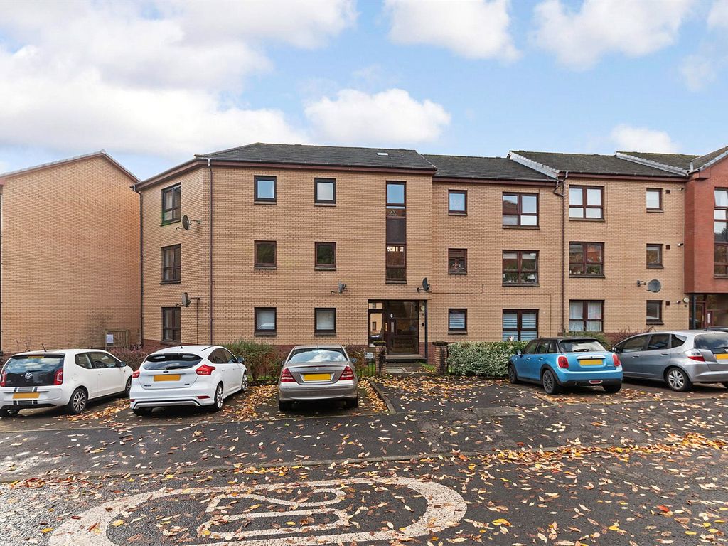 2 bed flat for sale in Hopehill Gardens, St Cross, Glasgow G20