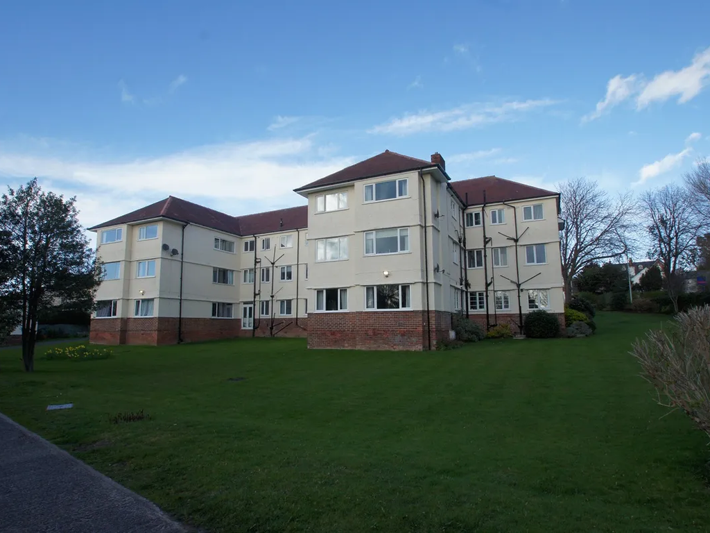 2 bed flat for sale in Kirby Park Mansions, Ludlow Drive, West Kirby, Wirral CH48 Zoopla