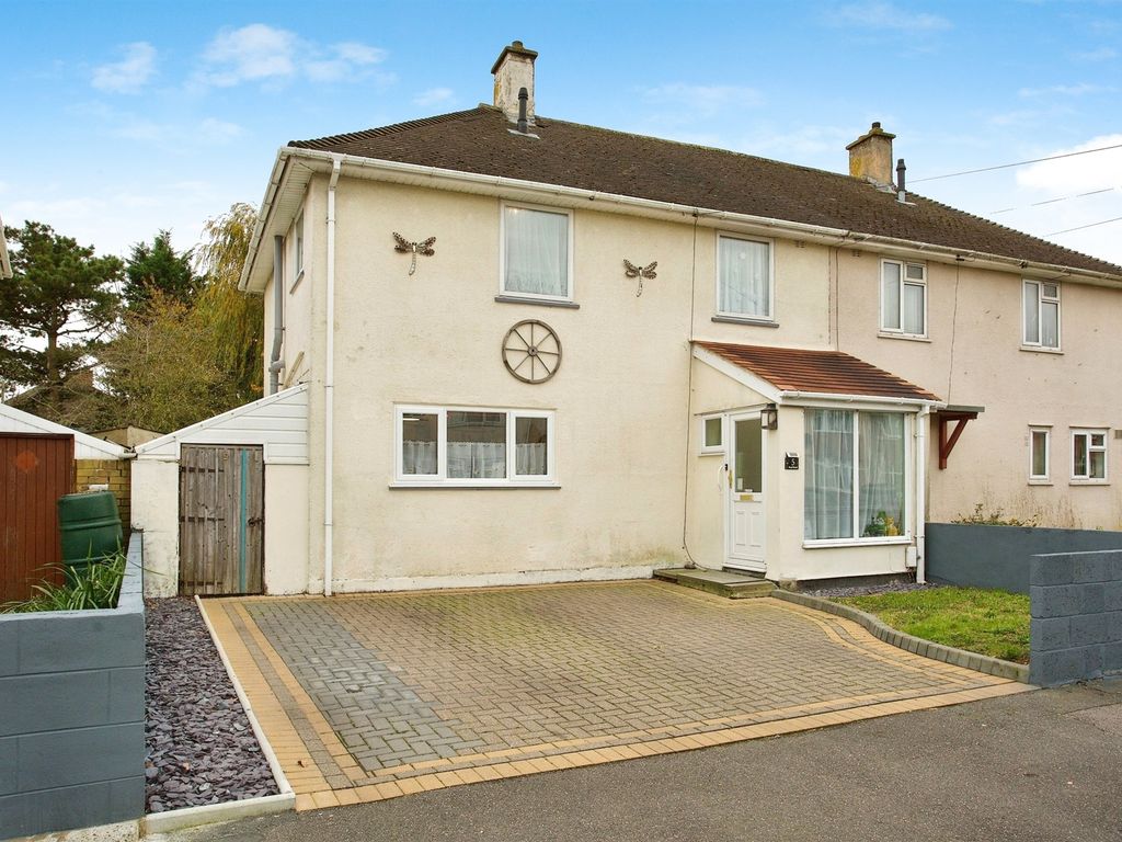 3 bed semidetached house for sale in Boyd Road, Gosport PO13, £310,000