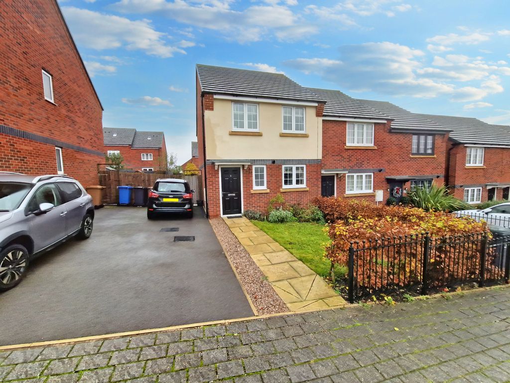 3 bed semidetached house for sale in Picton Street, Hanley, StokeOn