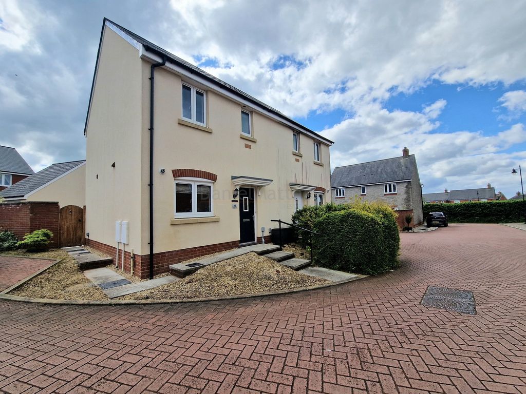 2 bed semidetached house to rent in Llys Glas Y Gors, Coity, Bridgend