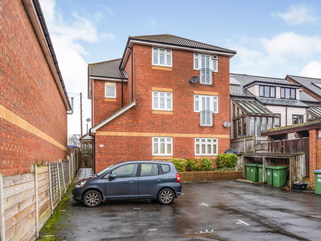 1 bed flat to rent in Portswood Road, Portswood, Southampton SO17, £895