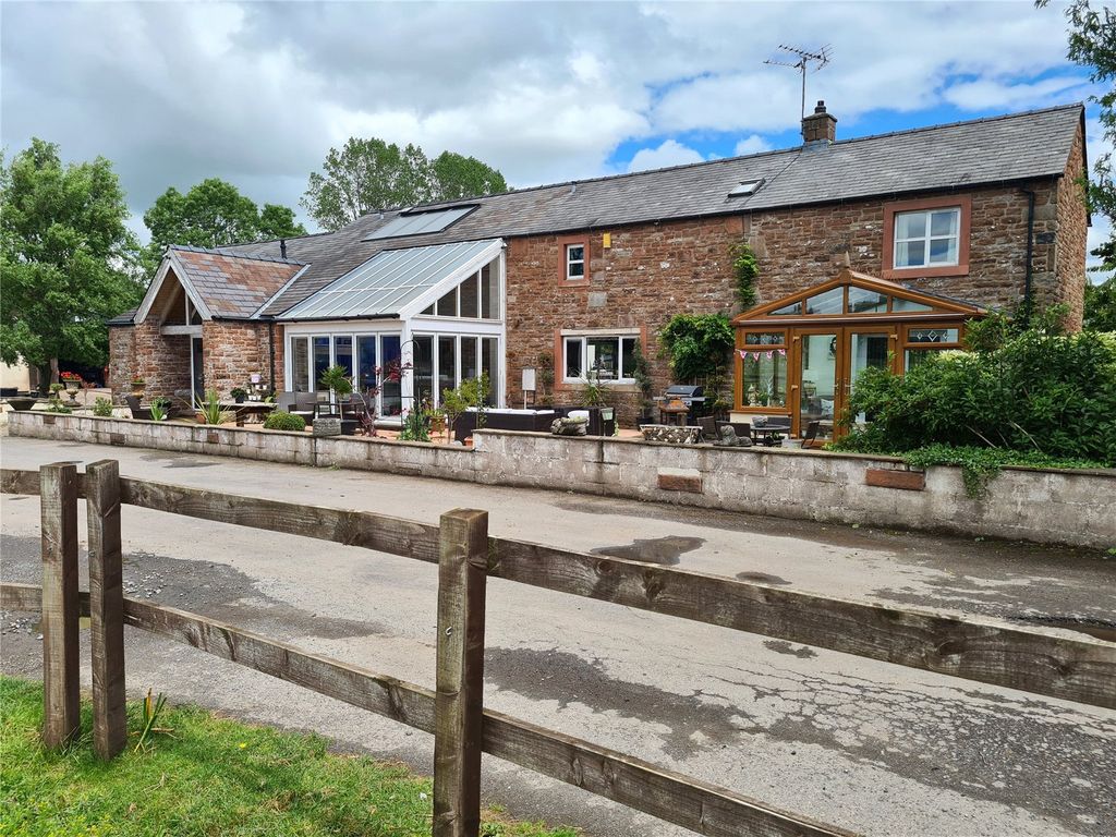 6 bed property for sale in The Coach House, Skirsgill Lane, Eamont