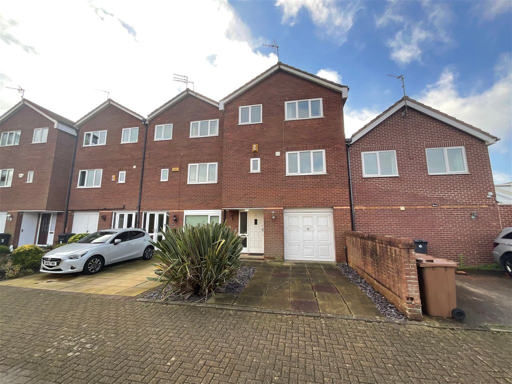 3 bed town house for sale in Prince Charles Gardens, Birkdale