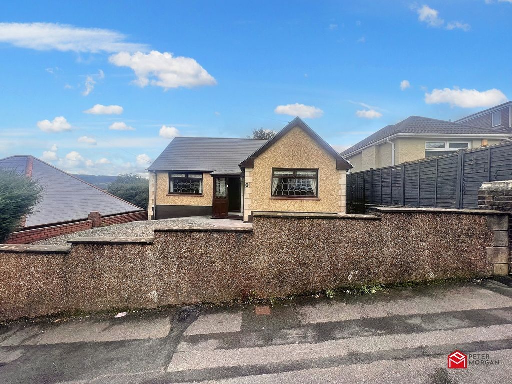 3 bed detached bungalow for sale in School Road, Maesteg, Bridgend. CF34, £220,000 Zoopla