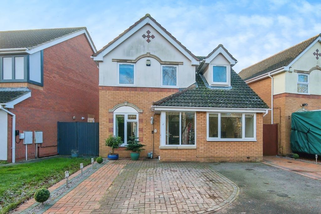 3 bed detached house for sale in Kenilworth Avenue, Peterborough PE2, £350,000 Zoopla