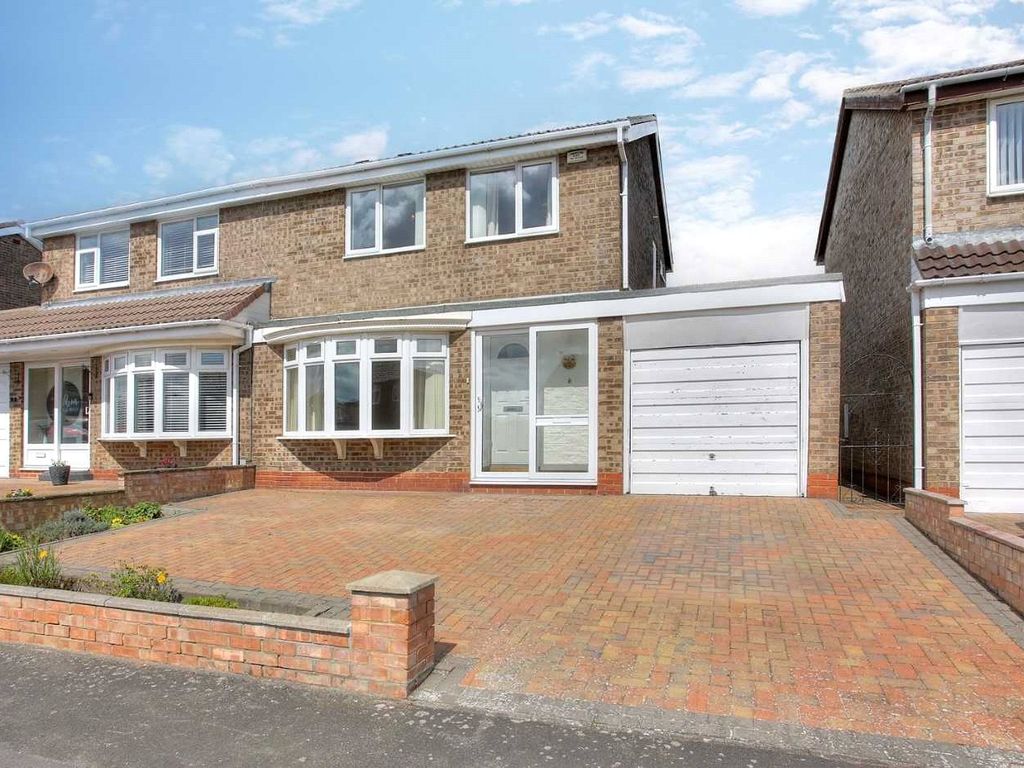 3 bed semidetached house for sale in Farndale, Wallsend, Tyne And Wear