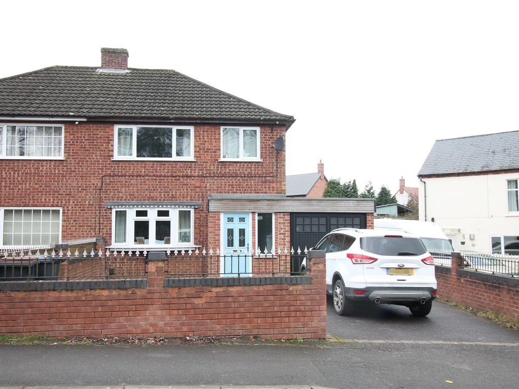 3 bed semidetached house for sale in Station Road, Hugglescote