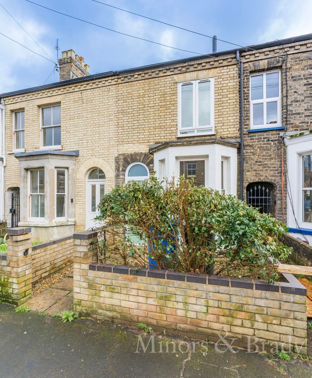 2 bed terraced house to rent in Swansea Road, Norwich NR2, £1,250 pcm