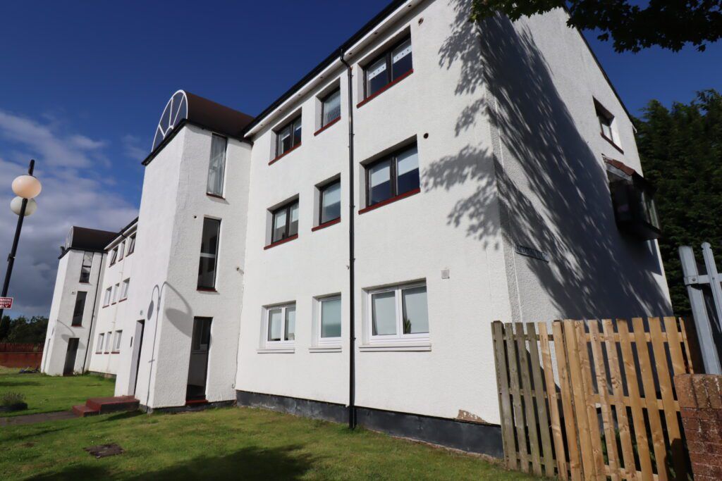 3 bed flat for sale in 22 Kildonan Court, Newmanins, Wishaw ML2 Zoopla