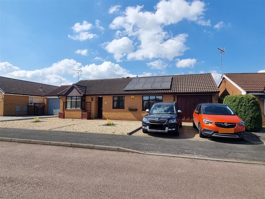 3 bed bungalow for sale in Lytham Road, KirkbyInAshfield, Nottingham