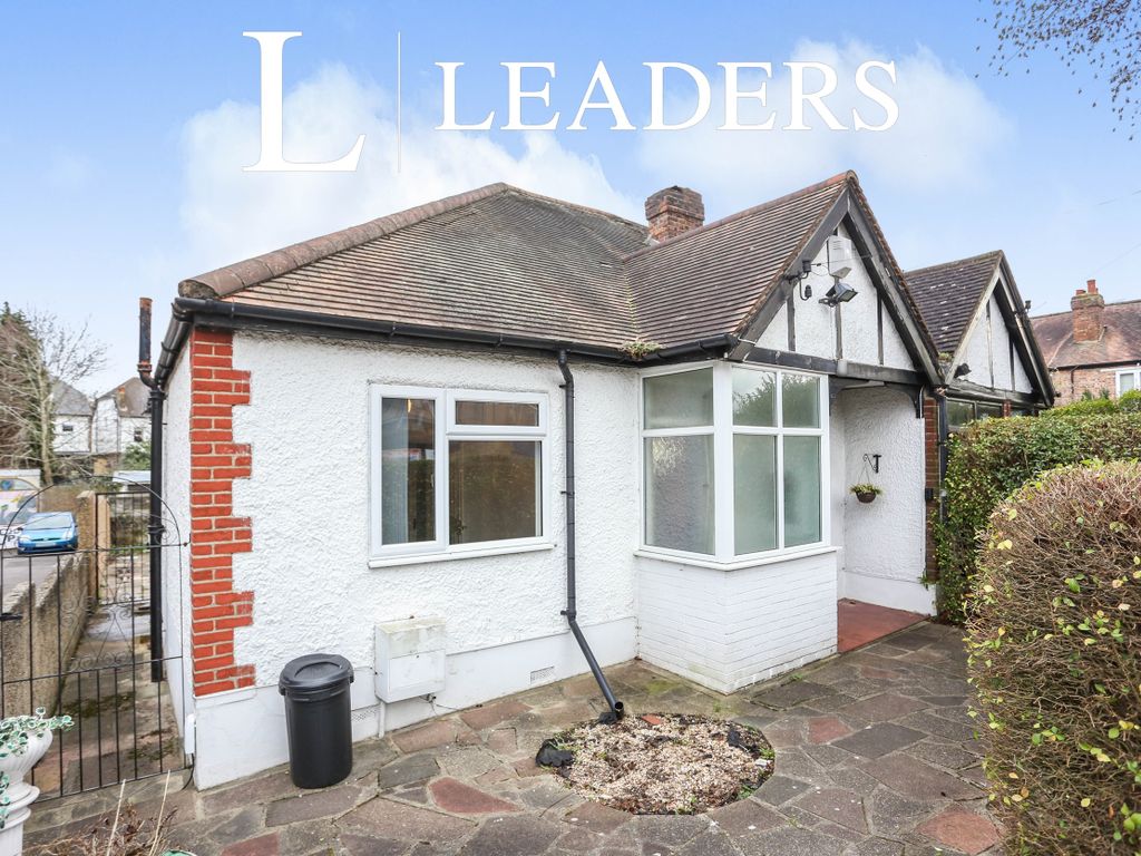2 bed bungalow to rent in Clock House Road, Beckenham BR3 Zoopla