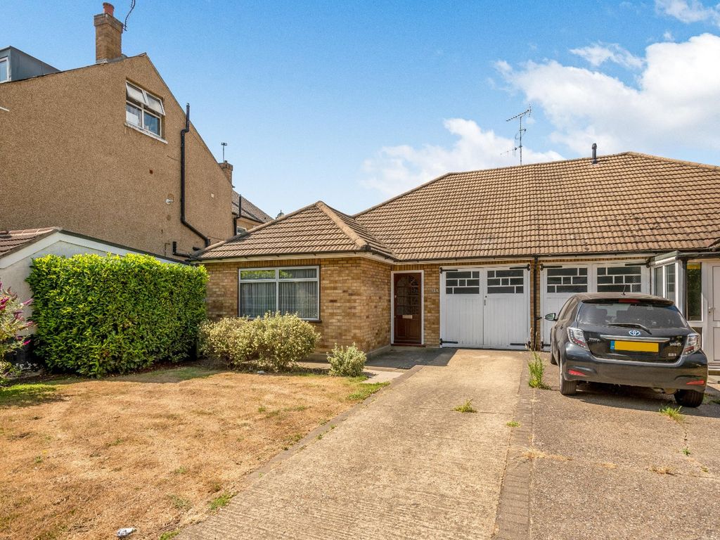 2 bed bungalow for sale in North Cray Road, Bexley DA5 Zoopla