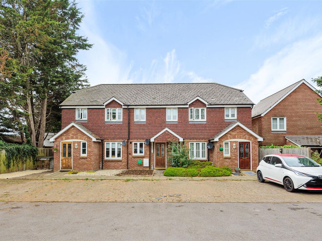 3 bed property for sale in Adams Mews, Newtown Road, Liphook GU30 Zoopla