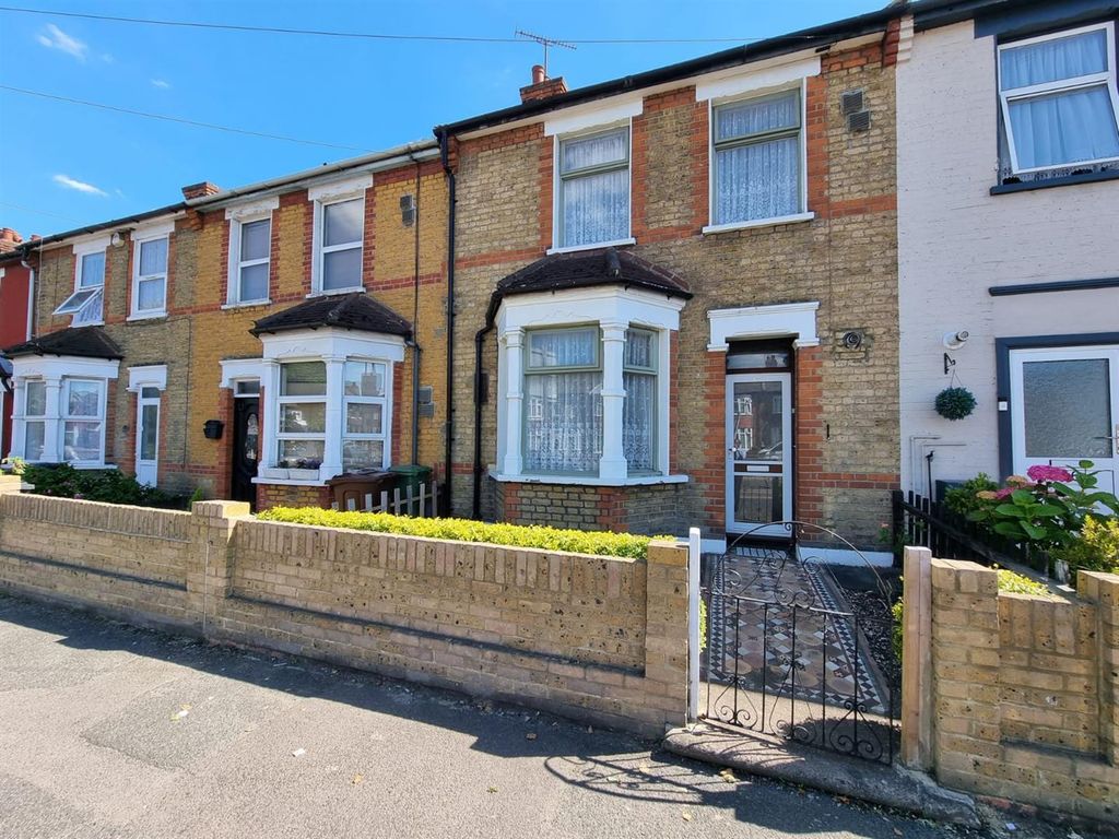 3 bed terraced house for sale in Rippleside Commercial Estate, Ripple
