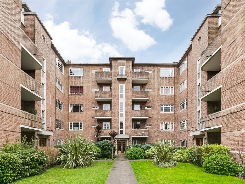 3 bed flat for sale in Selwyn Court, Church Road, Richmond, Surrey TW10