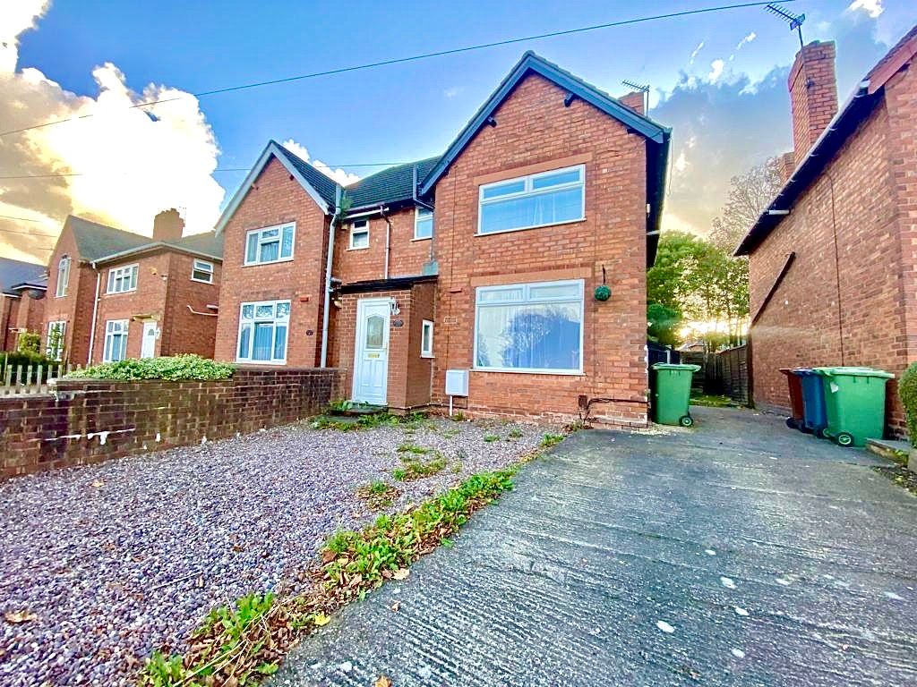 3 bed semidetached house to rent in Ryle Street, Bloxwich WS3, £995