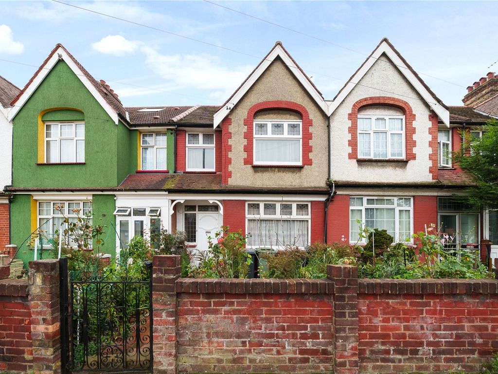 3 bed terraced house for sale in Creighton Road, London N17, £475,000