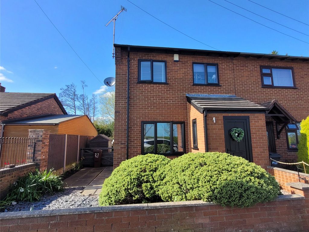 3 bed end terrace house for sale in Station Road, Sandycroft, Deeside