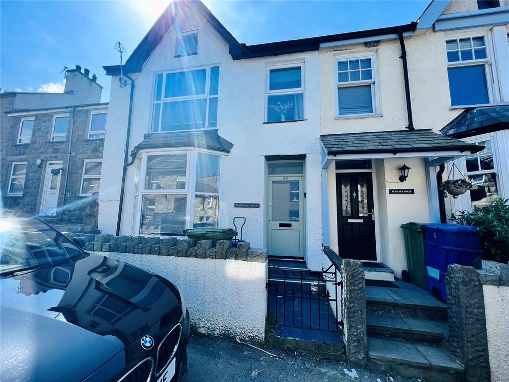 3 bed terraced house for sale in Ffordd Yr Eifl, Trefor, Caernarfon
