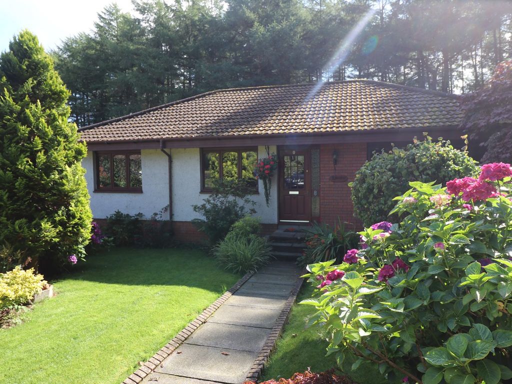 4 bed detached bungalow for sale in Guthrie Court, Glenrothes KY7, £