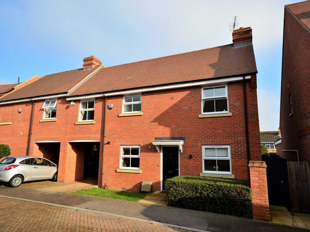 3 bed end terrace house to rent in Bell Hill Close, Billericay CM12