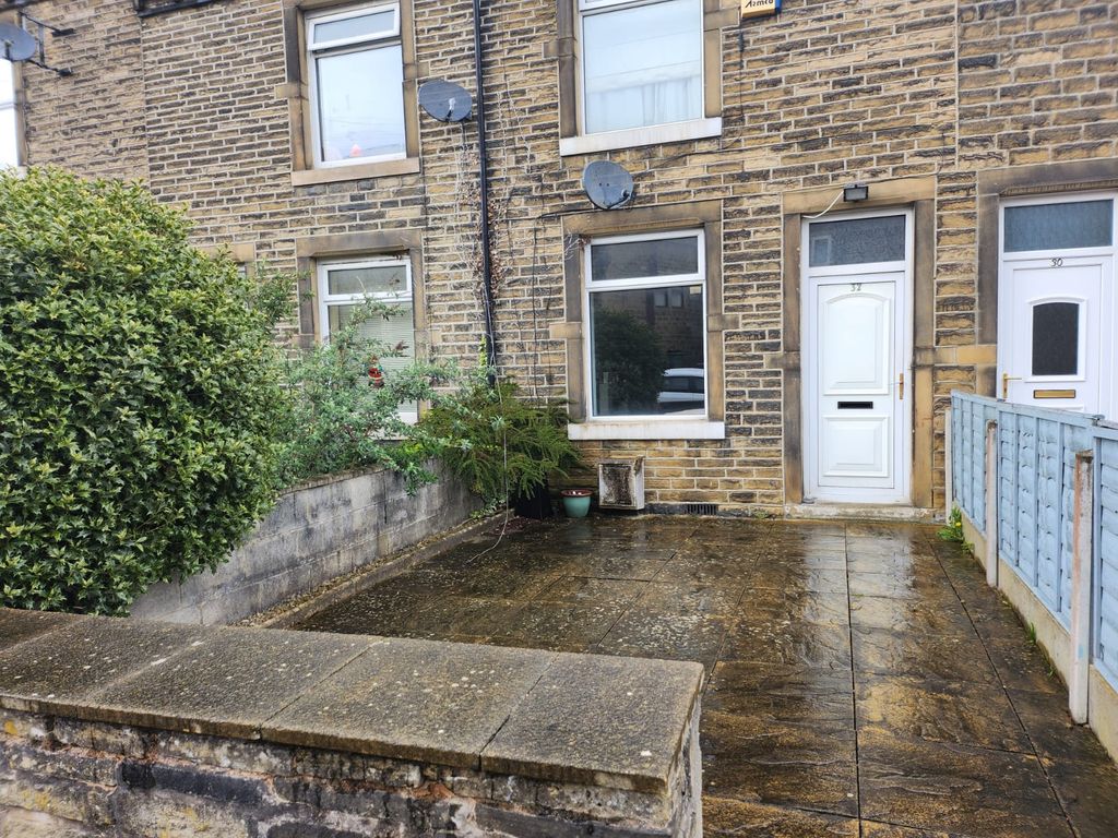 2 bed terraced house for sale in Grisedale Avenue, Birkby, Huddersfield HD2 Zoopla