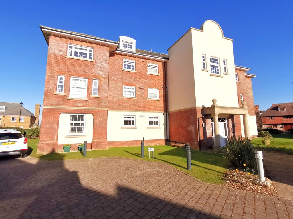 3 bed property for sale in Christchurch Place, Eastbourne, East Sussex BN23 Zoopla