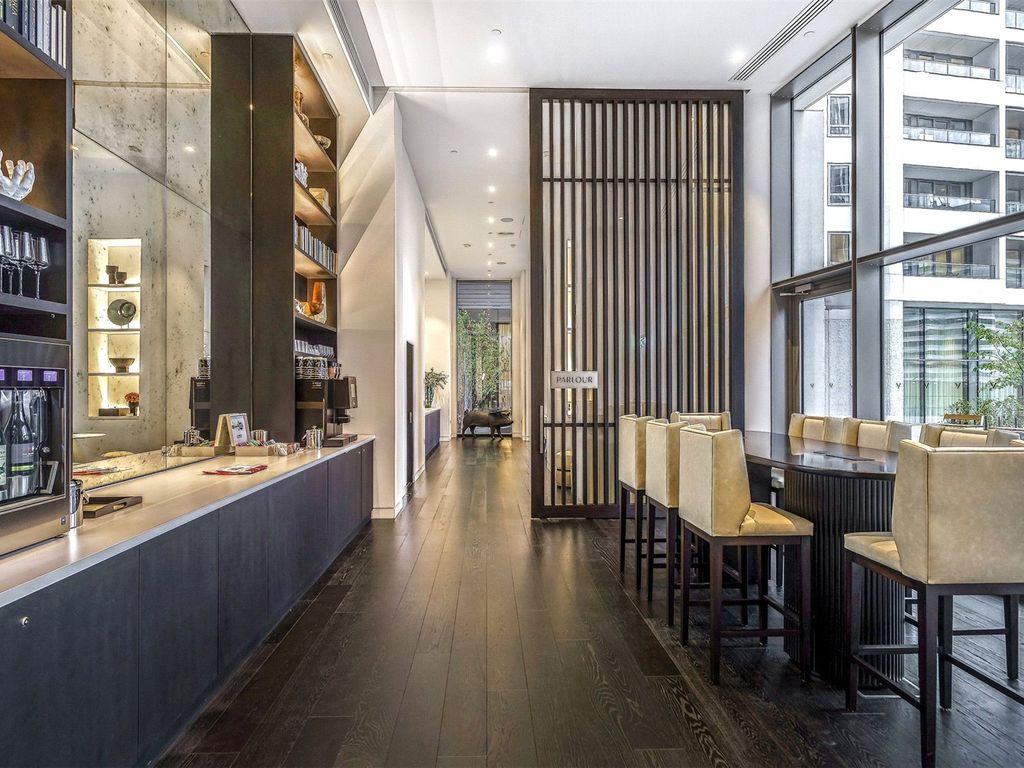 2 bed flat to rent in Water Street, London E14, £4,160 pcm Zoopla