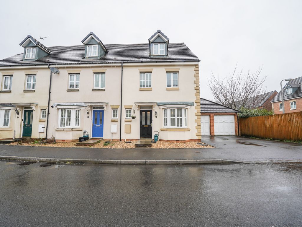 4 bed end terrace house for sale in Porth Y Gar, Bynea, Llanelli SA14